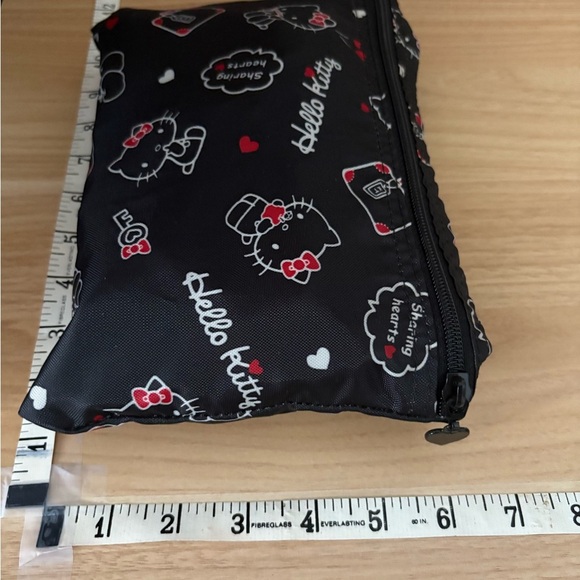 HELLO KITTY Black Foldable Travel Duffle Bag w/ Luggage Handle Sleeve - Picture 11 of 13